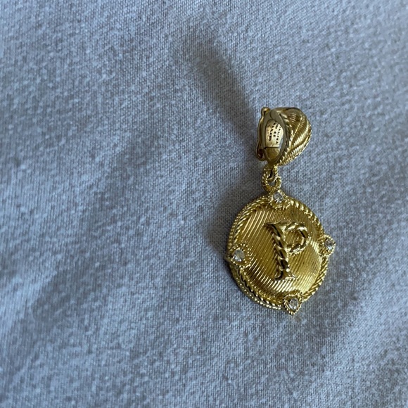 Judith Ripka P Medallion - Picture 2 of 9